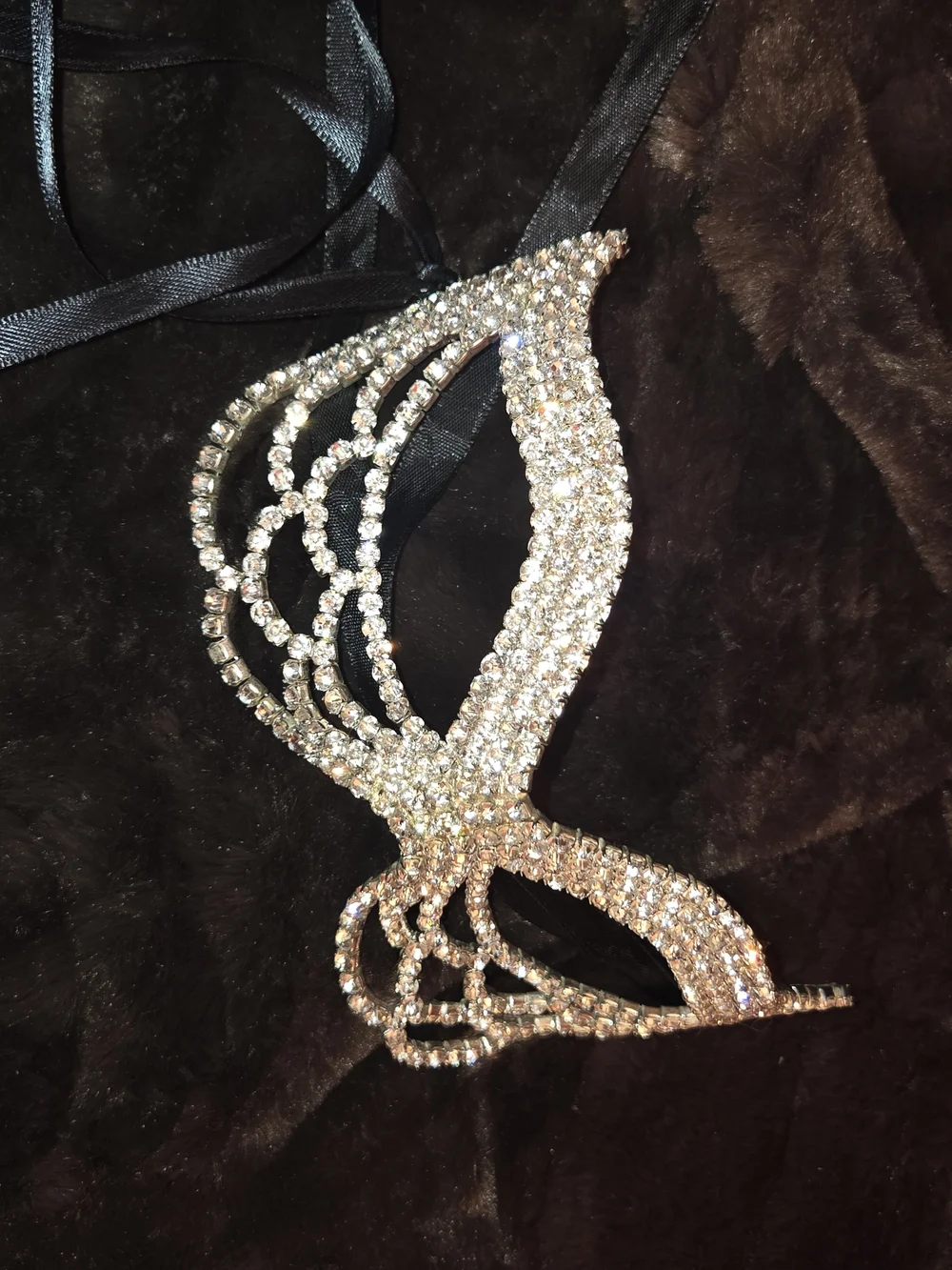 Crystal Embellished Masquerade Mask - Gold